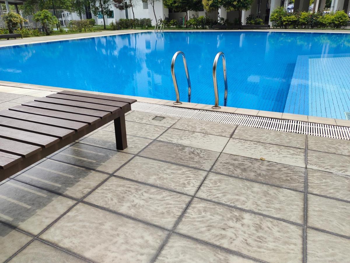 דירות שאה אלאם De Cozy Corner Suria Rafflesia Setia Alam מראה חיצוני תמונה